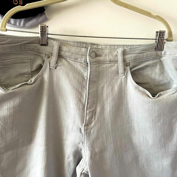 Gray Jean Leggings - Picture 5 of 7